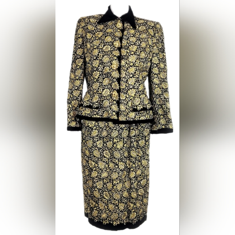 $5,000 OSCAR DE LA RENTA EXCLUSIVE GOLD CRYSTAL BEADED VELVET RUNWAY SUIT 10